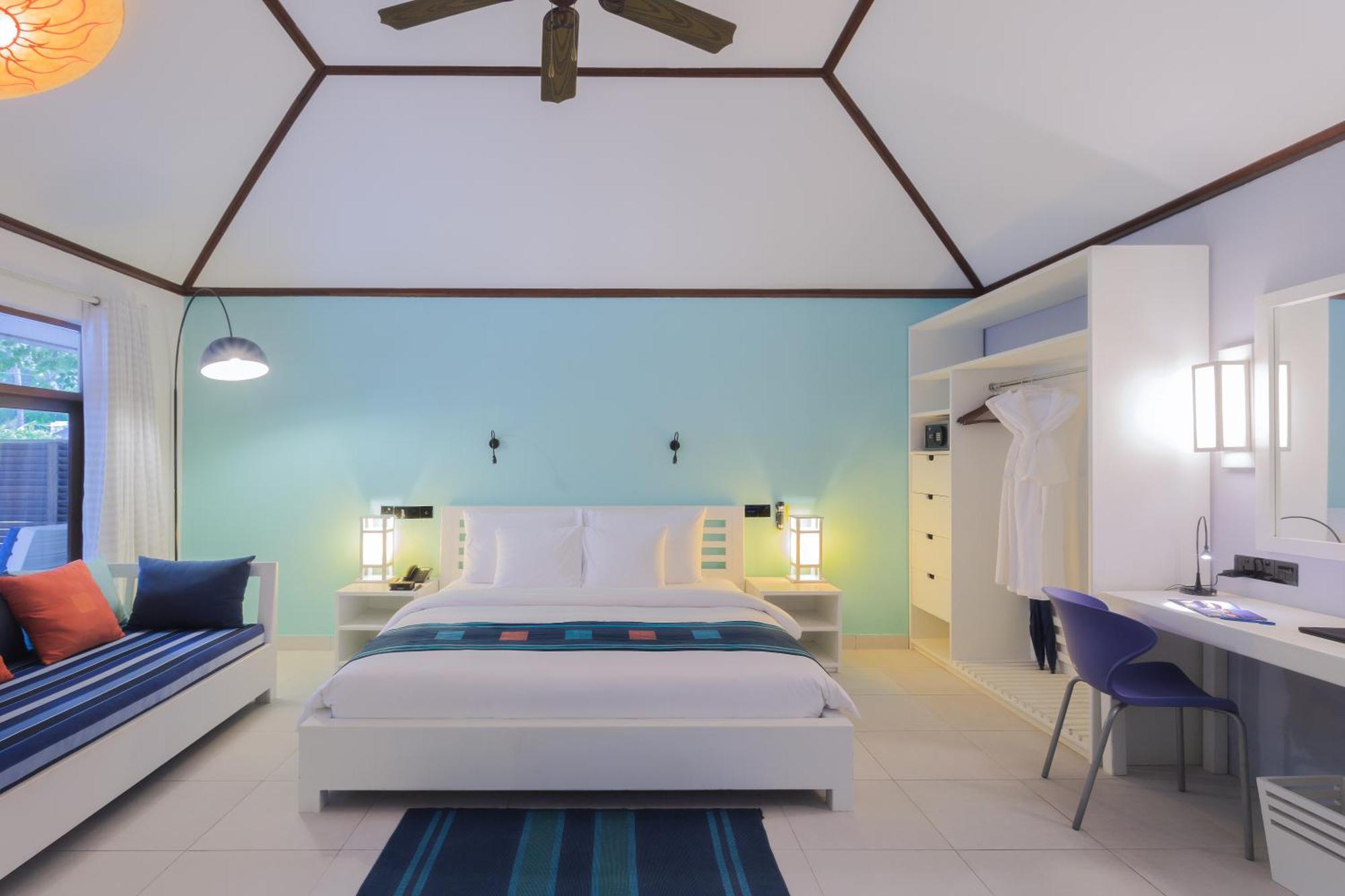 Meeru Maldives Resort Island Dhiffushi Szoba fotó Deluxe Beach Villa